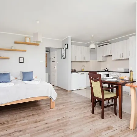 Studio Gromadzka By Renters Apartment