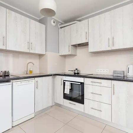 Studio Gromadzka By Renters Apartment