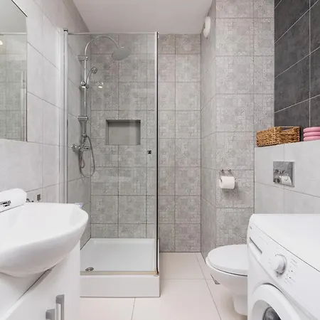 Apartment Studio Gromadzka By Renters